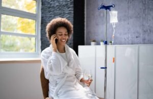 Woman receiving IV Drip at Puur Drip Health and Wellness